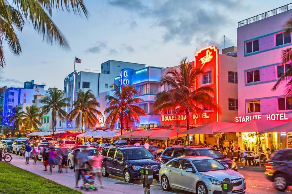Beachway Per Ankh Pompano Beach Exteriér fotografie